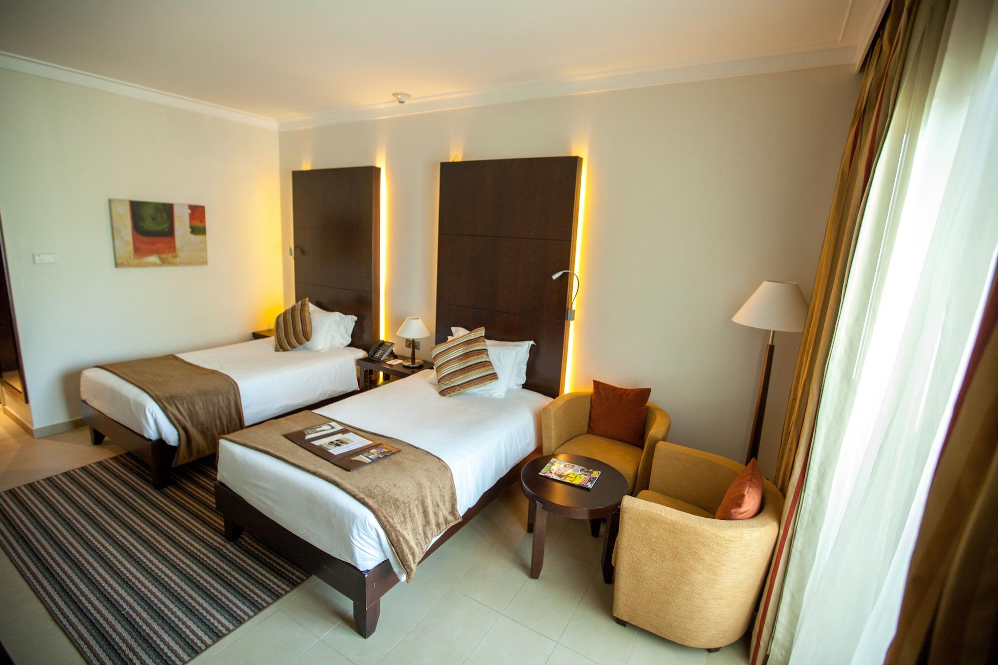 Metropolitan Al Mafraq Hotel Abu Dhabi Exteriör bild