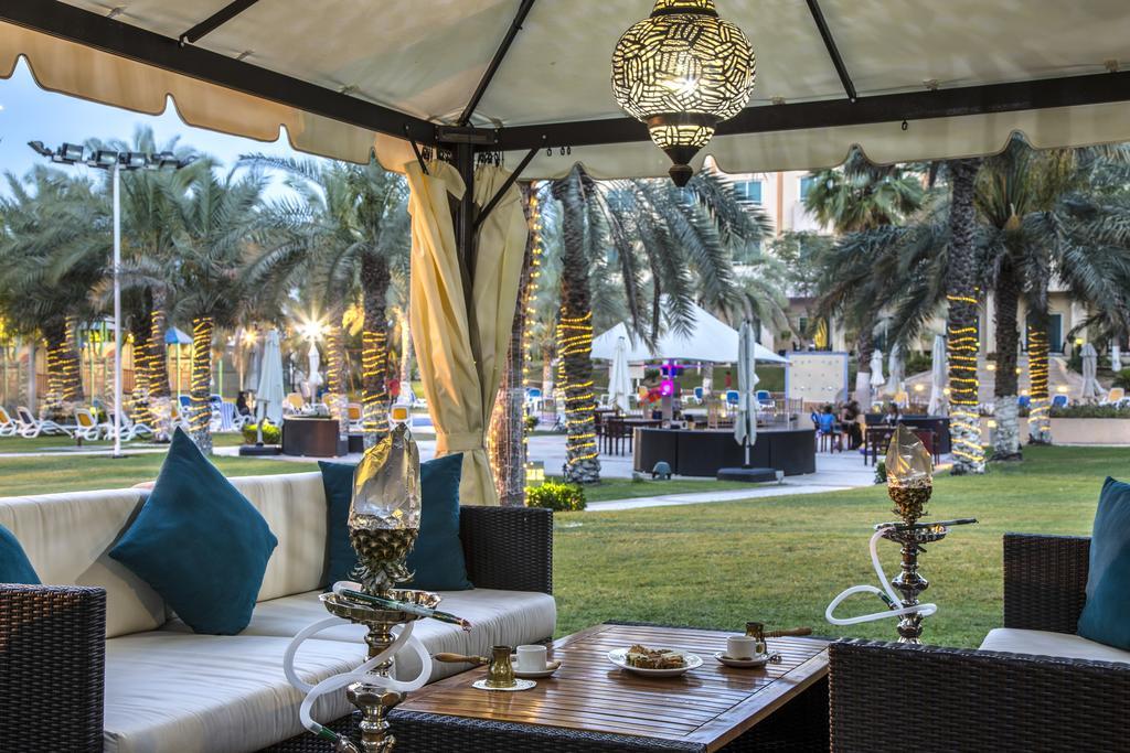 Metropolitan Al Mafraq Hotel Abu Dhabi Exteriör bild